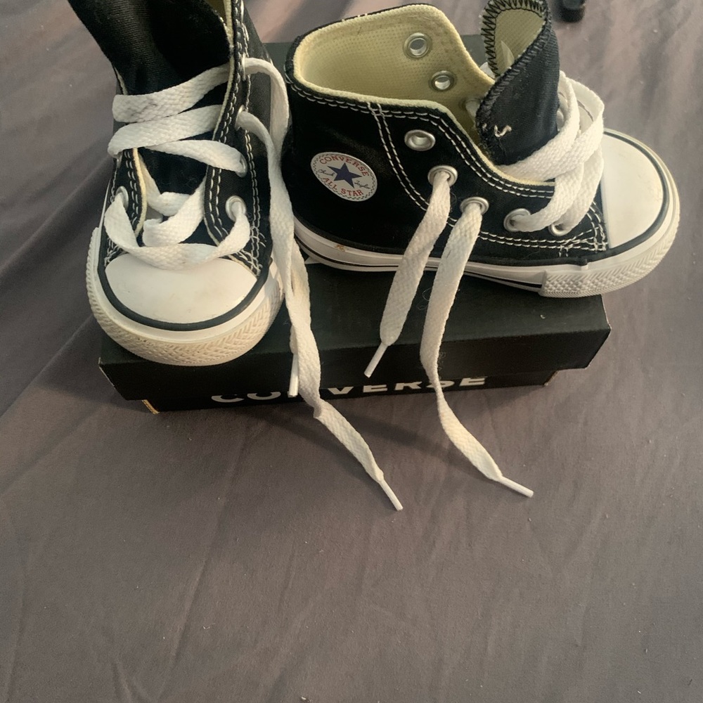Black & white kids converse. Wore couple times